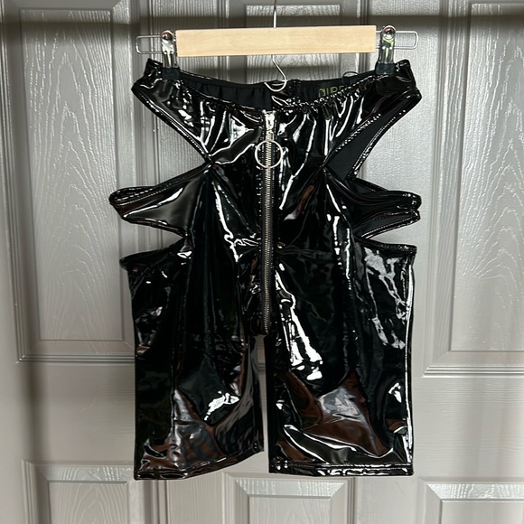 ClUB EXX Pants - Short